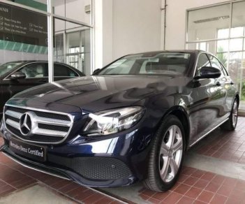 Mercedes-Benz E class E250 2018 - Bán ô tô Mercedes E250 đời 2018 chạy lướt như mới