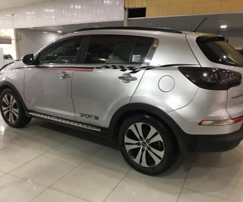 Kia Sportage 2010 - Cần bán lại xe Kia Sportage đời 2010, màu bạc, nhập khẩu