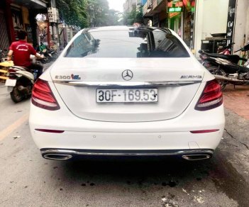 Mercedes-Benz E class E250 2017 - Bán Mercedes E250 2018, màu trắng 