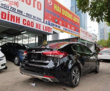 Kia Cerato 1.6 AT 2017 - Cần bán lại xe Kia Cerato 1.6 AT sản xuất 2017, màu đen, giá chỉ 612 triệu