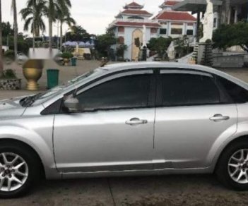 Ford Focus 2010 - Cần bán xe Ford Focus năm sản xuất 2010, màu bạc, giá chỉ 340 triệu