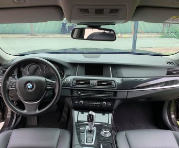 BMW 5 Series 520i 2015 - Bán BMW 520i 2015 model 2016 đá cốp, cửa hít, xe đẹp bao test hãng