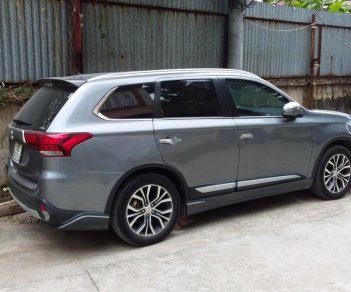 Mitsubishi Outlander 2.4 2016 - Bán xe Mitsubishi Outlander 2.4 năm 2016, màu xám, nhập khẩu, chính chủ 