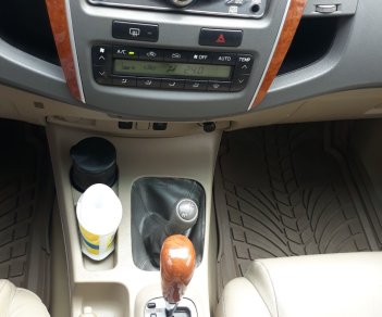 Toyota Fortuner 2.7AT  2010 - Bán Fortuner 2.7AT 4WD 2010, màu bạc, gốc TP, giá TL, hỗ trợ trả góp