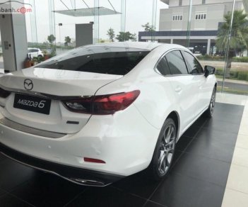 Mazda 6 2.5L Premium 2018 - Bán Mazda 6 2.5L Premium sản xuất năm 2018, màu trắng