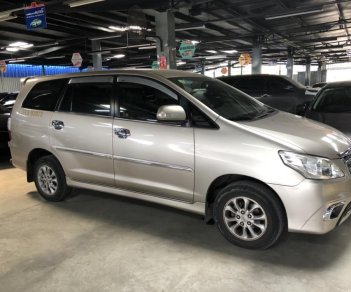 Toyota Innova V 2014 - Bán Innova V tự động 2014, giá tốt LH Sao Mai