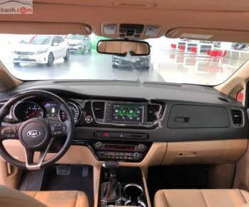 Kia Sedona Platinum D 2018 - Bán Kia Sedona Platinum D 2018, màu trắng giá tốt