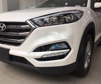 Hyundai Tucson   2018 - Bán xe Hyundai Tucson năm 2018, màu trắng