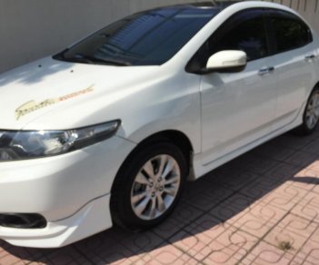 Honda City  1.5AT 2013 - Bán xe HonDa City 1.5AT màu trắng, SX: T12/2013, số tự động, máy ECO rất tiết kiệm