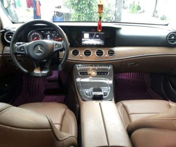 Mercedes-Benz E class E200 2017 - Bán Mercedes E200 đời 2017, màu trắng chính chủ