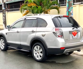 Chevrolet Captiva 2.4LTZ Maxx 2010 - Bán Chevrolet Captiva LTZ Maxx 2010 máy xăng, đi đúng 23.000km, cực mới