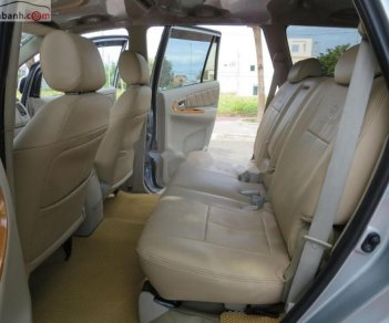 Toyota Innova G 2011 - Bán Toyota Innova G năm sản xuất 2011, màu bạc, xe gia đình, giá tốt