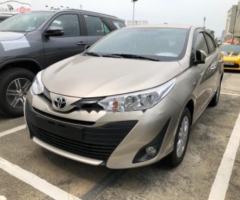 Toyota Vios 1.5E CVT 2018 - Bán xe Toyota Vios 1.5E CVT đời 2018, màu vàng