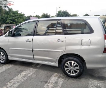 Toyota Innova 2.0E 2016 - Bán Toyota Innova 2.0E 2016, màu bạc