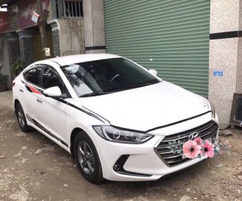 Hyundai Elantra  GLS 1.6 MT 2017 - Bán ô tô Hyundai Elantra sản xuất 2017 màu trắng, giá chỉ 536 triệu