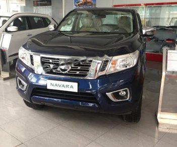 Nissan Navara EL 2.5 AT 2WD 2018 - Bán Nissan Navara EL 2.5 AT 2WD đời 2018, màu xanh, xe nhập, giá tốt