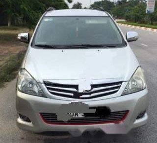 Toyota Innova  V 2010 - Cần bán Toyota Innova V 2010, màu bạc, 455 triệu