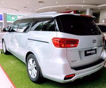 Kia Sedona Platinum D 2018 - Bán Kia Sedona 2018, giá 1 tỷ 209 triệu, tặng camera hành trình nhập khẩu Hàn Quốc, liên hệ 0938.963.417 gặp Vinh