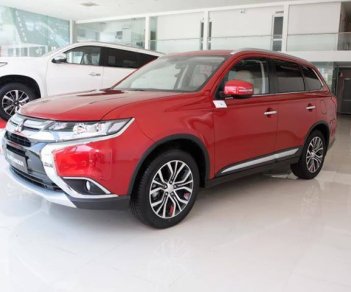 Mitsubishi Outlander 2.0 2018 - Bán Mitsubishi Outlander năm 2018, màu đỏ, Chỉ cần trả trước 170 triệu bạn sẽ sở hữu xe - LH Yến 0968.660.828