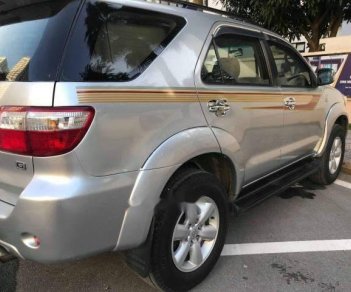 Toyota Fortuner   G  2010 - Bán Toyota Fortuner G 2010, màu bạc, chính chủ, 605 triệu