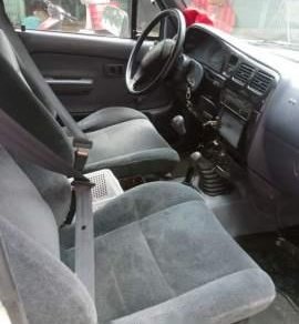 Toyota Hilux   2001 - Bán lại xe Toyota Hilux đời 2001, màu trắng, chính chủ 