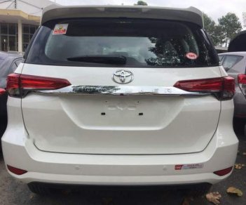 Toyota Fortuner 2.4G AT 2018 - Bán Toyota Fortuner sản xuất 2018, màu trắng, nhập khẩu nguyên chiếc