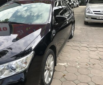 Toyota Camry 2014 - Bán Toyota Camry đời 2014 giá cạnh tranh