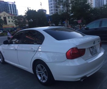 BMW 3 Series 320i 2011 - Bán ô tô BMW 320i sản xuất năm 2011, màu trắng, nhập khẩu, giá tốt