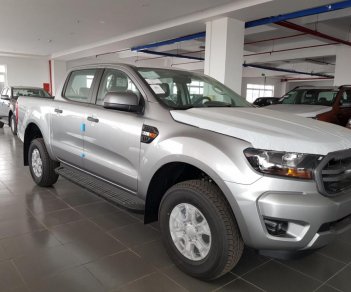 Ford Ranger  XLS AT 2.2L   2018 - Bán Ford Ranger XLS AT 2018 đủ màu giao ngay. Giá ưu đãi trong tháng 11