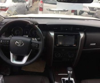 Toyota Fortuner 2.4G AT 2018 - Bán Toyota Fortuner sản xuất 2018, màu trắng, nhập khẩu nguyên chiếc