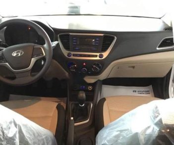 Hyundai Accent   2018 - Bán ô tô Hyundai Accent sản xuất năm 2018, màu trắng