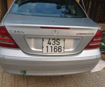 Mercedes-Benz C class C200 2.0MT 2003 - Cần bán lại xe Mercedes C200 2.0MT đời 2003, màu bạc