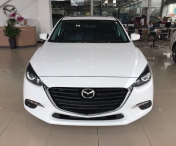 Mazda 3   2018 - Bán Mazda 3 sản xuất 2018, màu trắng, giá tốt