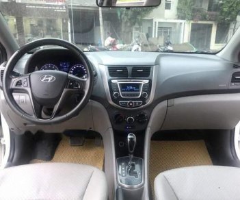 Hyundai Accent   Blue  2015 - Cần bán Hyundai Accent Blue 2015, màu trắng, xe nhập