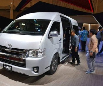 Toyota Hiace    2018 - Bán Toyota Hiace đời 2019, màu trắng, nhập khẩu nguyên chiếc