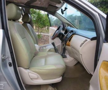 Toyota Innova 2007 - Cần bán lại xe Toyota Innova sản xuất năm 2007, màu bạc, giá chỉ 296 triệu