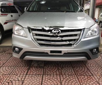 Toyota Innova 2.0E 2014 - Auto T&D bán Toyota Innova 2.0E đời 2014, màu bạc như mới