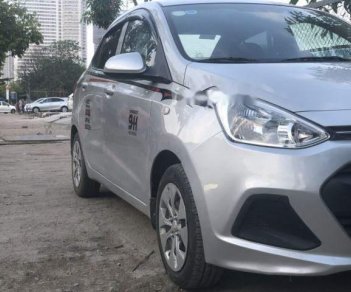 Hyundai Grand i10   2015 - Bán Hyundai Grand i10 đời 2015, màu bạc, xe nhập