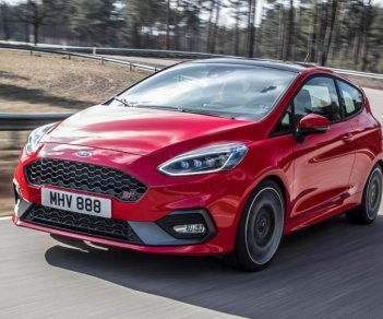 Ford Fiesta 2018 - Bán Ford Fiesta 2018 mẫu xe cỡ nhỏ được chị em phụ nữ yêu thích. LH: 0901.979.357 - Hoàng