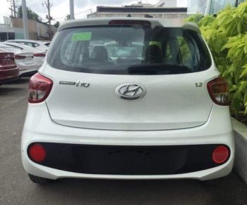 Hyundai Grand i10   2018 - Bán Hyundai Grand i10 đời 2018, màu trắng giá tốt