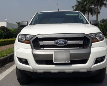 Ford Ranger XLS 2017 - Cần bán gấp Ford Ranger XLS năm 2017, màu trắng