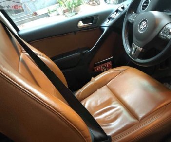 Volkswagen Tiguan 2012 - Bán Volkswagen Tiguan năm 2013, màu đen, nhập khẩu nguyên chiếc xe gia đình