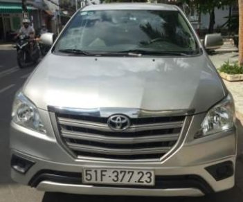 Toyota Innova   E   2015 - Cần bán xe Toyota Innova E năm sản xuất 2015, màu bạc