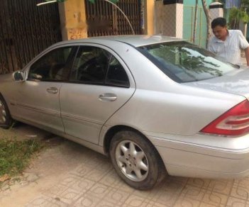 Mercedes-Benz C class C200 2.0MT 2003 - Cần bán lại xe Mercedes C200 2.0MT đời 2003, màu bạc