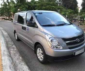 Hyundai Grand Starex 2013 - Bán Hyundai Grand Starex năm 2013, màu bạc, nhập khẩu