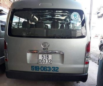 Toyota Hiace 2010 - Cần bán Toyota Hiace sản xuất năm 2010, màu bạc, nhập khẩu