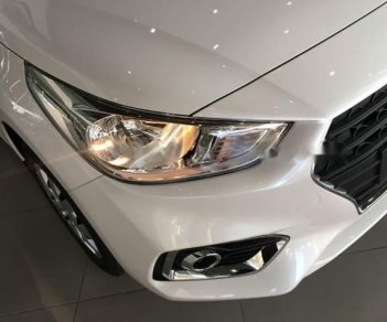 Hyundai Accent   2018 - Bán ô tô Hyundai Accent sản xuất năm 2018, màu trắng