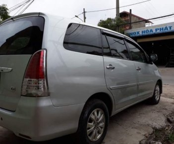 Toyota Innova 2010 - Bán ô tô Toyota Innova năm sản xuất 2010, màu bạc, giá chỉ 380 triệu