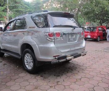 Toyota Fortuner 2012 - Cần bán Toyota Fortuner sản xuất 2012, màu bạc, giá chỉ 745 triệu