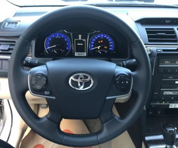 Toyota Camry  2.0E 2018 - Toyota Tân Cảng: Bán xe Toyota Camry 2018, xe có sẵn đủ màu, tặng phụ kiện chính hãng theo xe